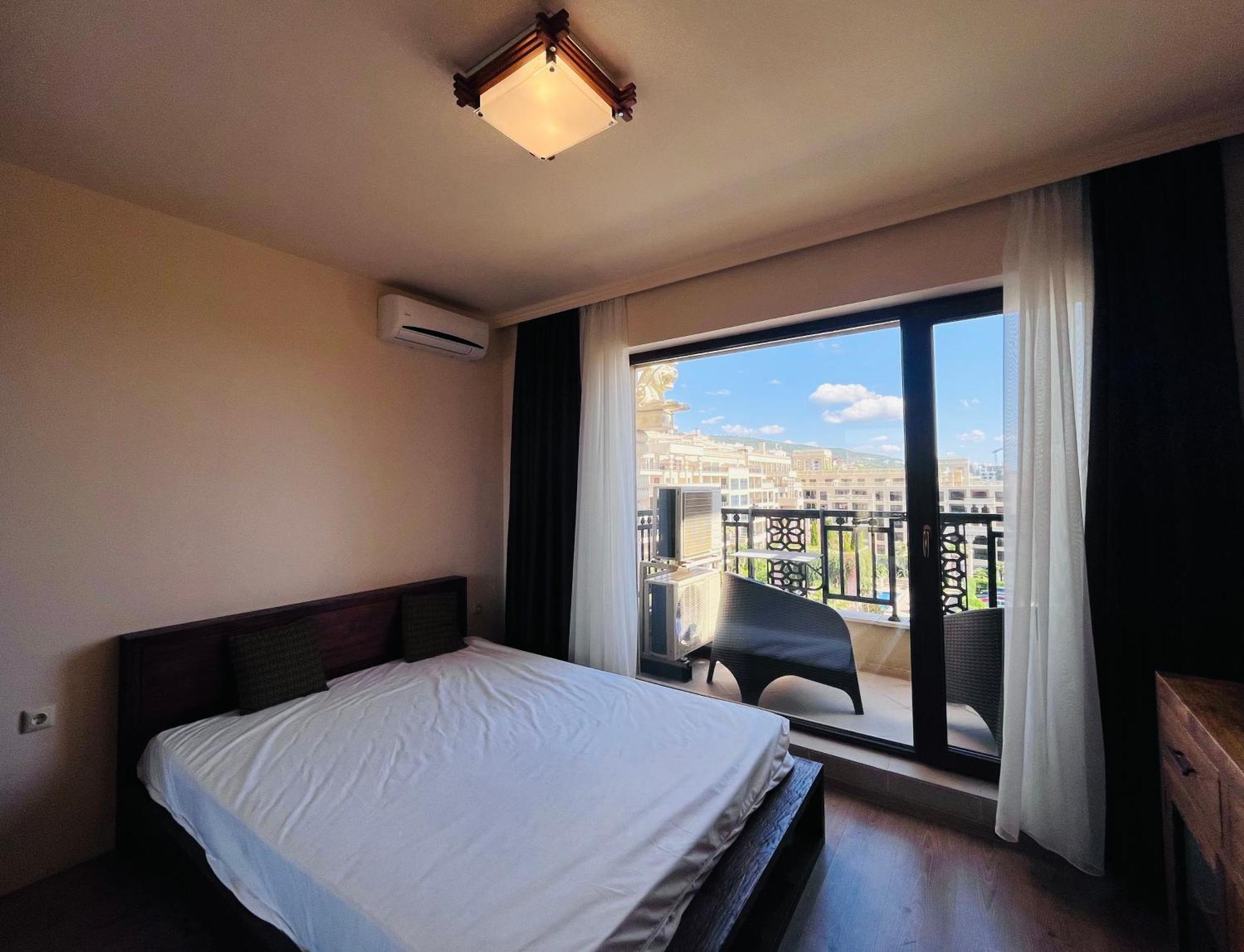 Sea View Golden Line Apartment